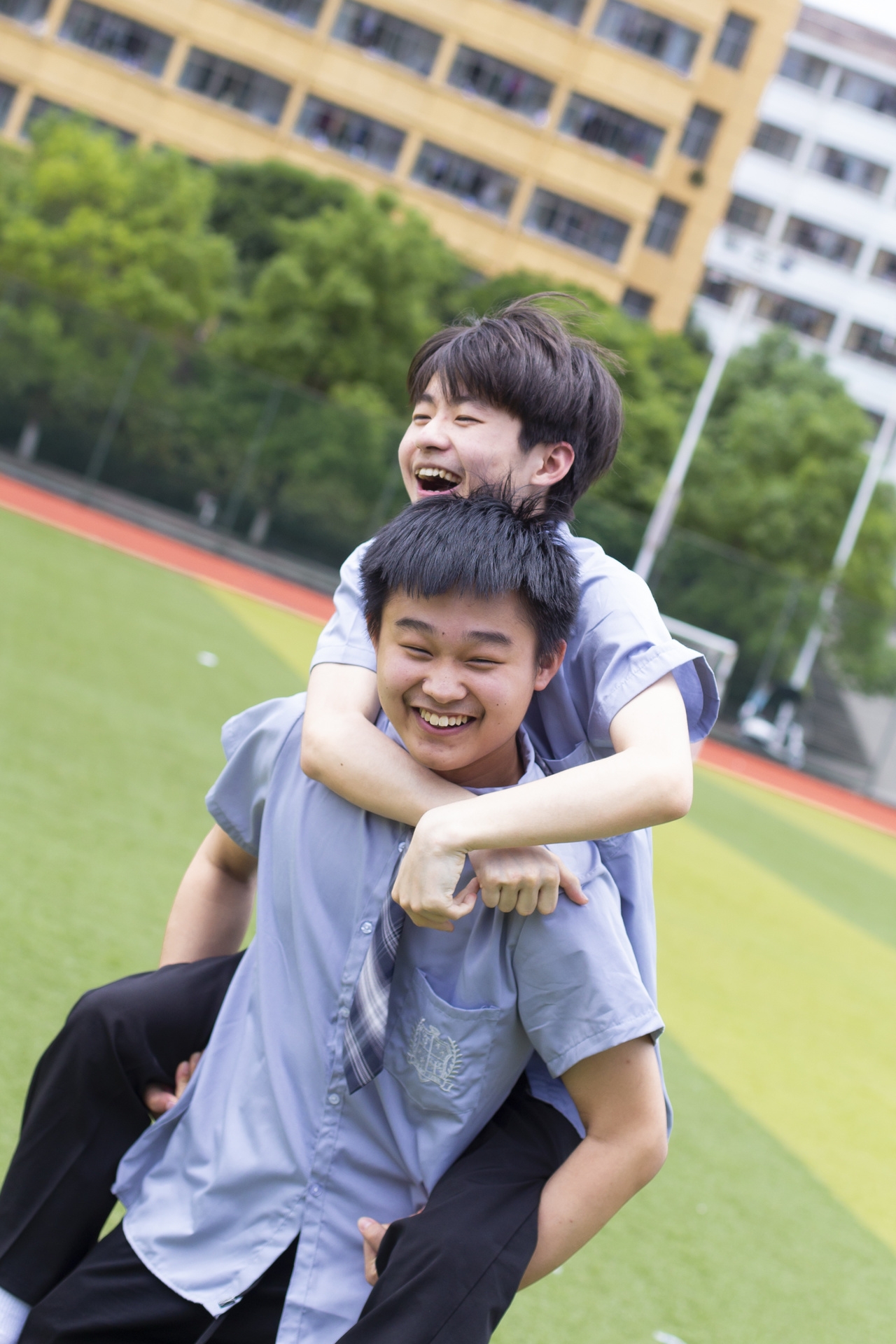 胡龙钦和易紫东